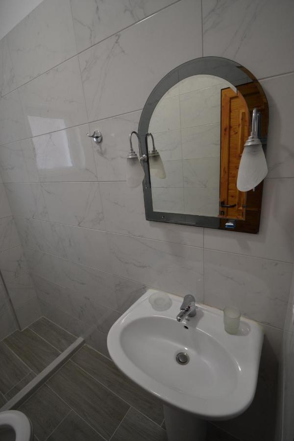 Little Cozy Apartment 1 ساراندا المظهر الخارجي الصورة